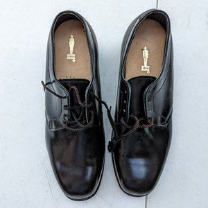 NWOT  Black Men's Uniform Leather Vulcan Soles Dress Shoes.